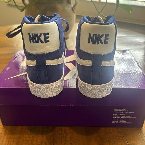 Nike SB Zoom Mid - Picture 2 of 5